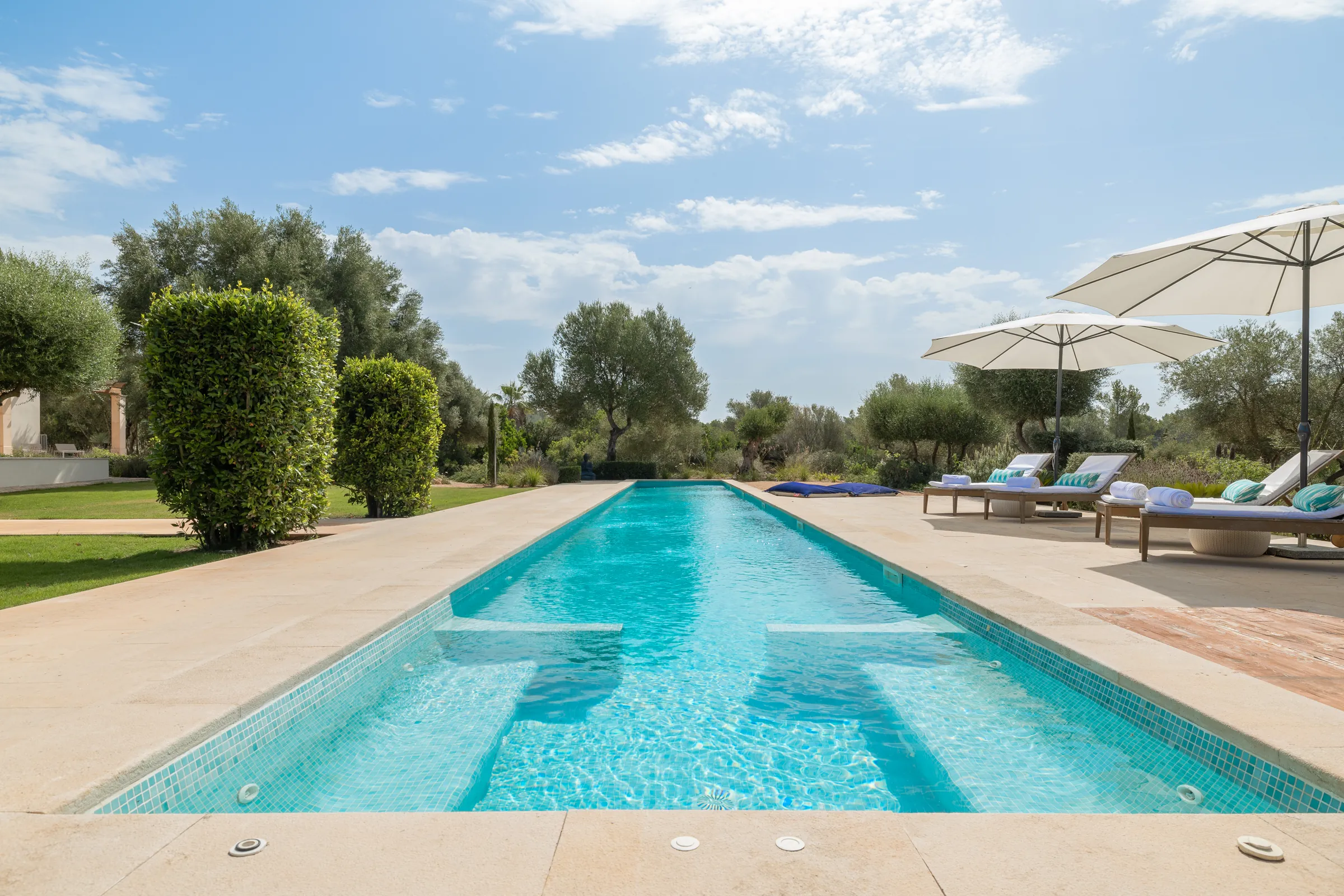 25 metre pool and villa in Puntiró